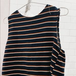 a boxy striped tank top!♡︎